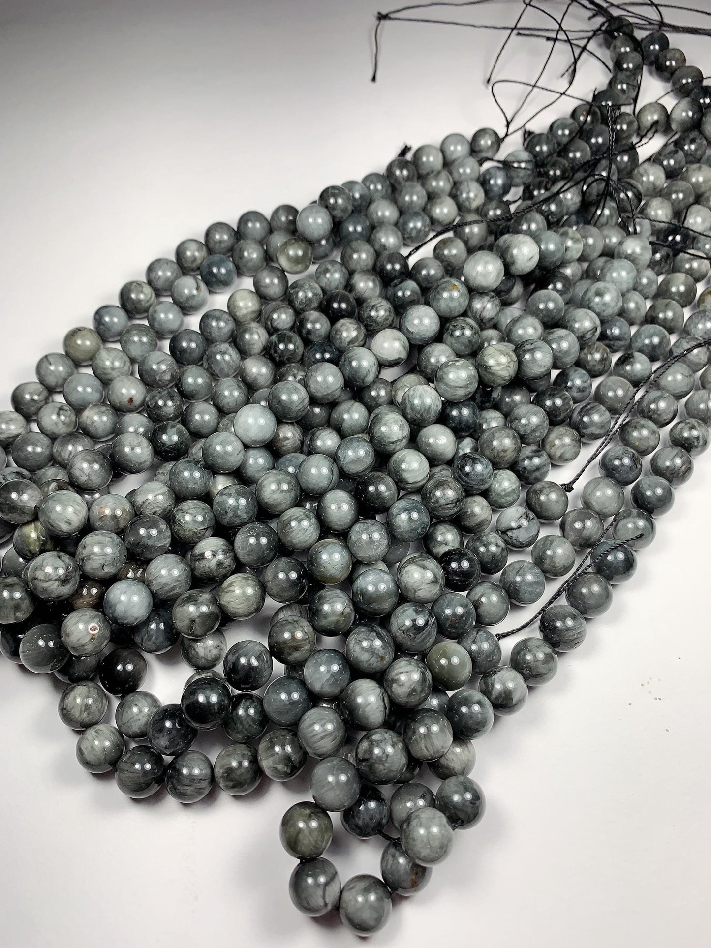 10mm AAA Natural Black Gray Hawks eye Smooth Round Beads: Gemstone Strand, 15.5"