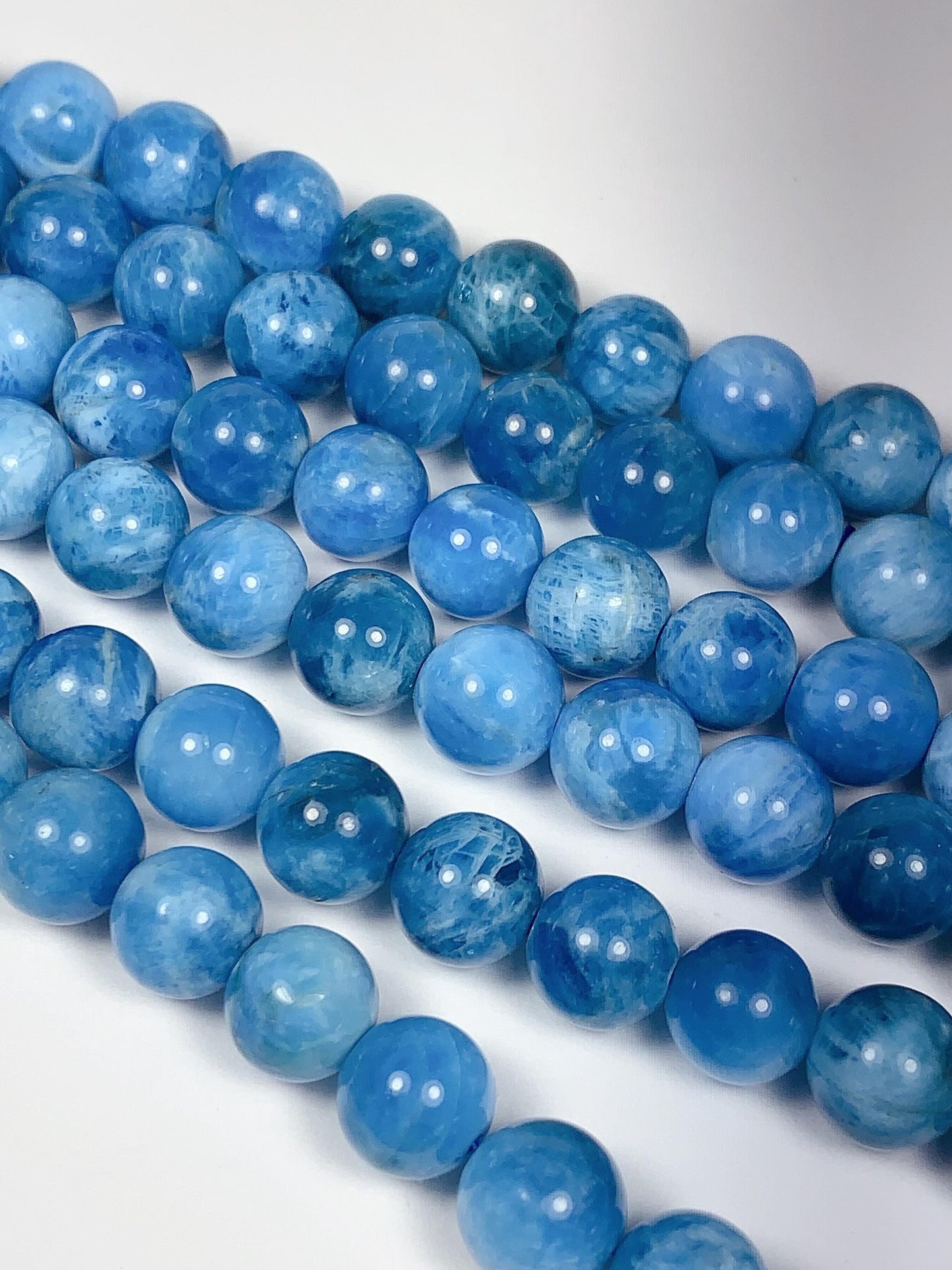 AAA Natural Ocean Blue Apatite  Smooth Round Beads 15.5" Strand Gemstone  8mm 10mm