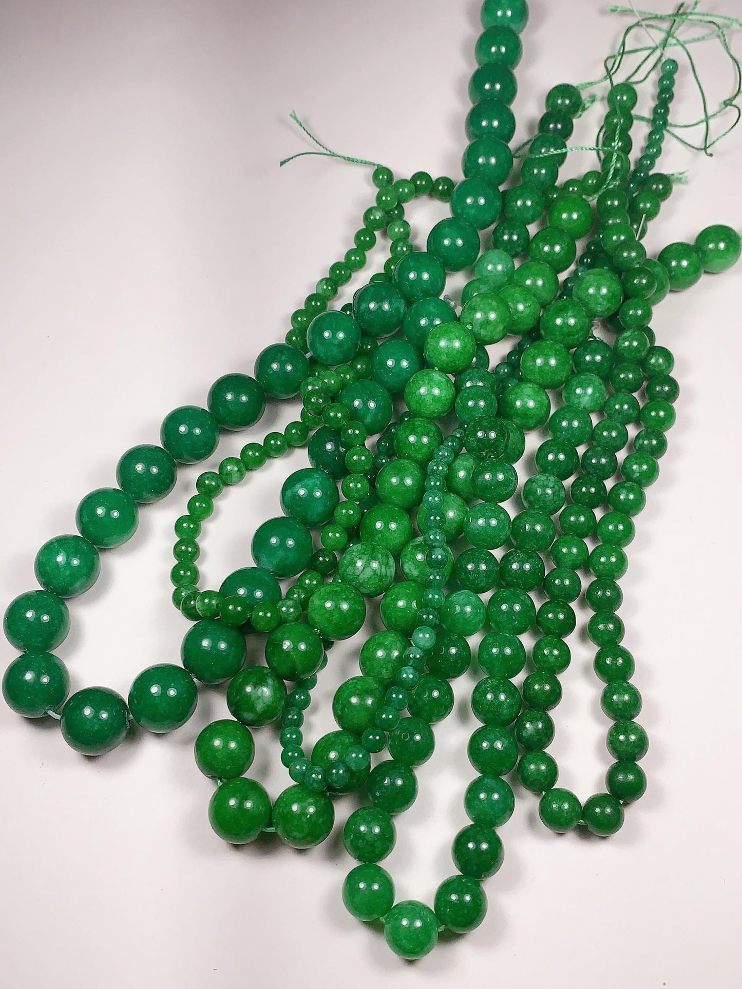 Deep Green Jade  Smooth Round Beads 15.5" Strand 4mm 6mm 8mm 10mm 12mm