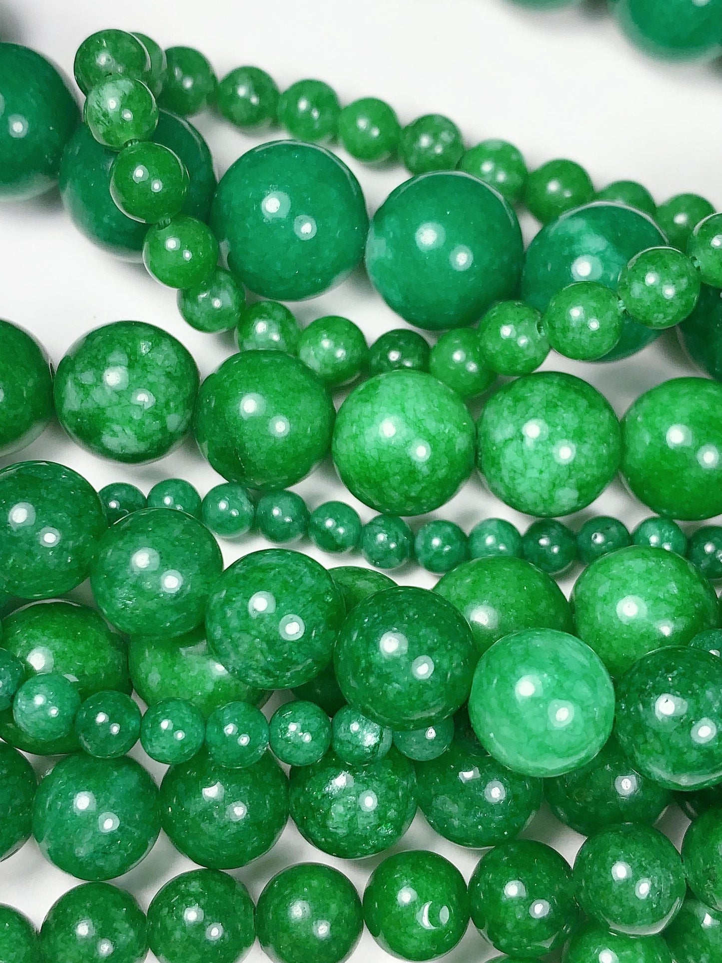 Deep Green Jade  Smooth Round Beads 15.5" Strand 4mm 6mm 8mm 10mm 12mm