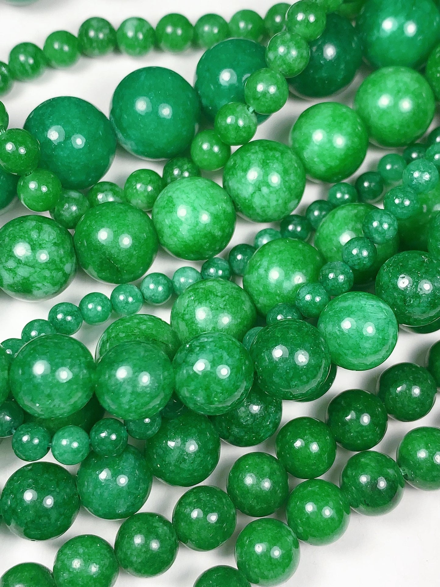 Deep Green Jade  Smooth Round Beads 15.5" Strand 4mm 6mm 8mm 10mm 12mm