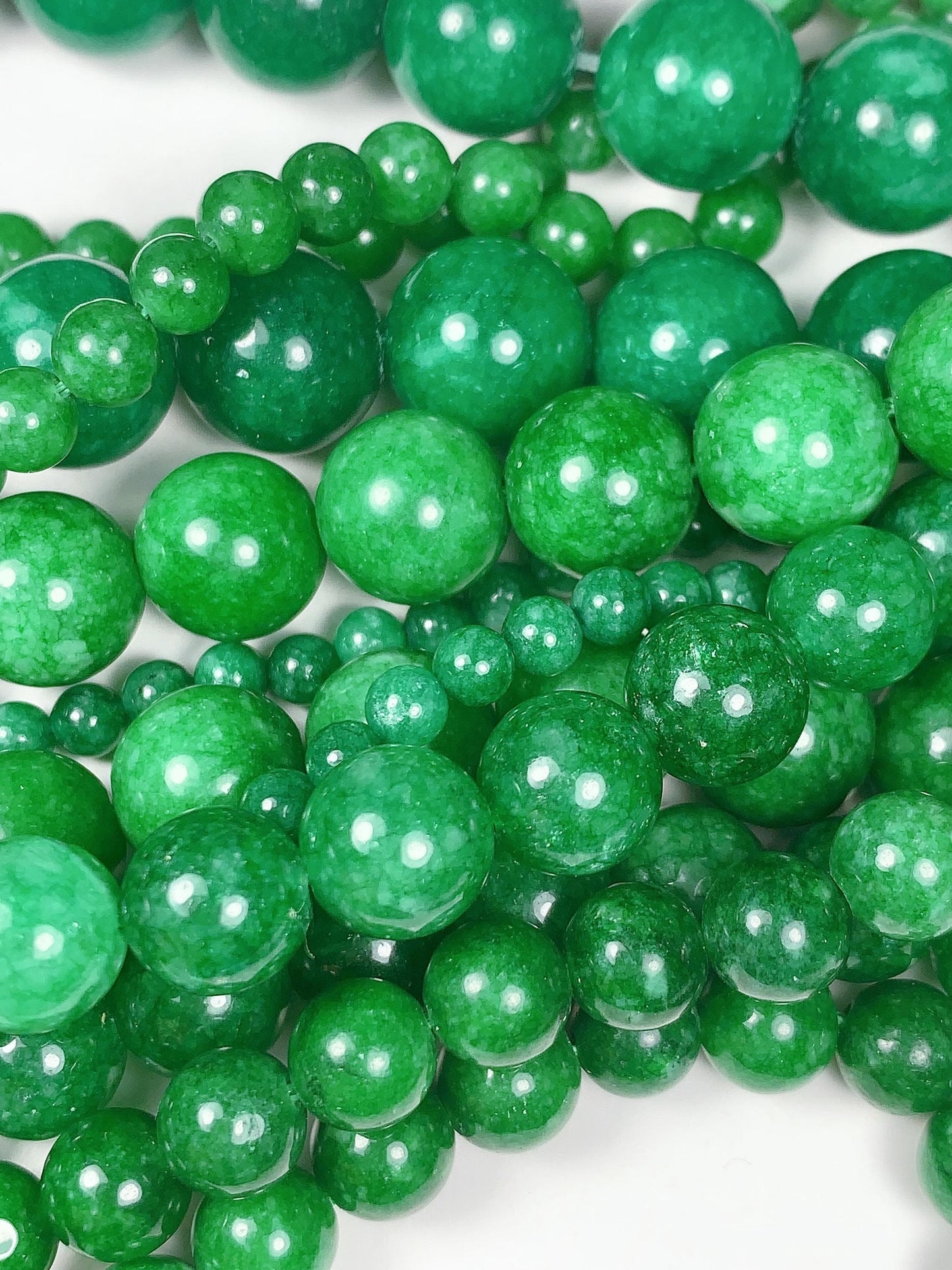 Deep Green Jade  Smooth Round Beads 15.5" Strand 4mm 6mm 8mm 10mm 12mm