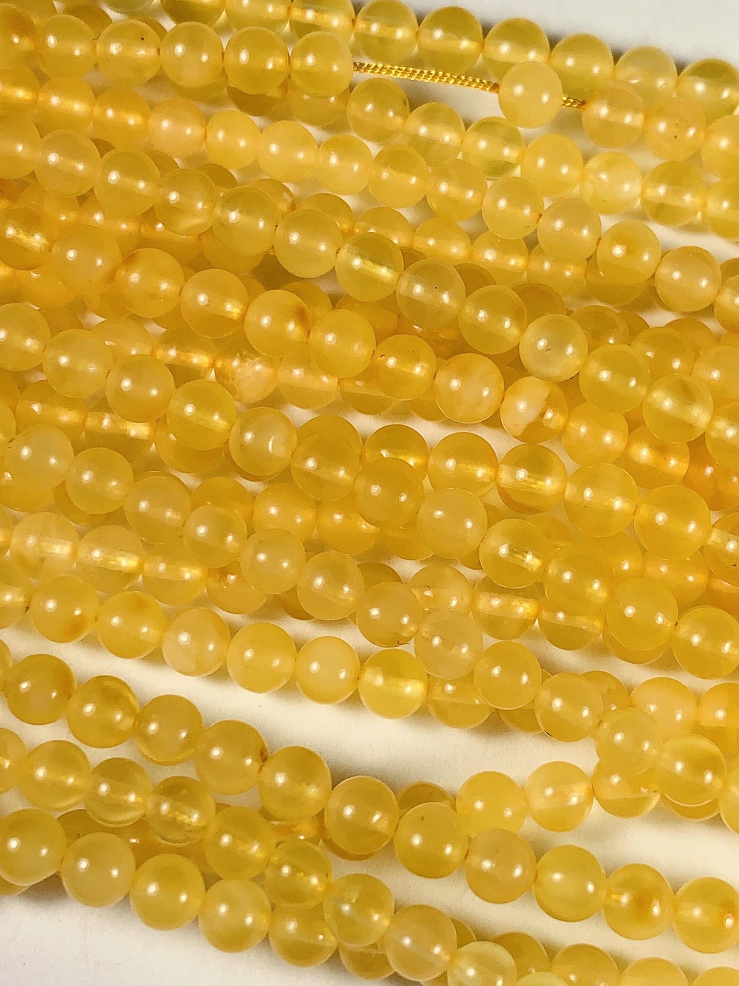 Natural translucent Yellow Gold Beeswax Amber Smooth Round Beads 15.5 strand Gemstone 8mm