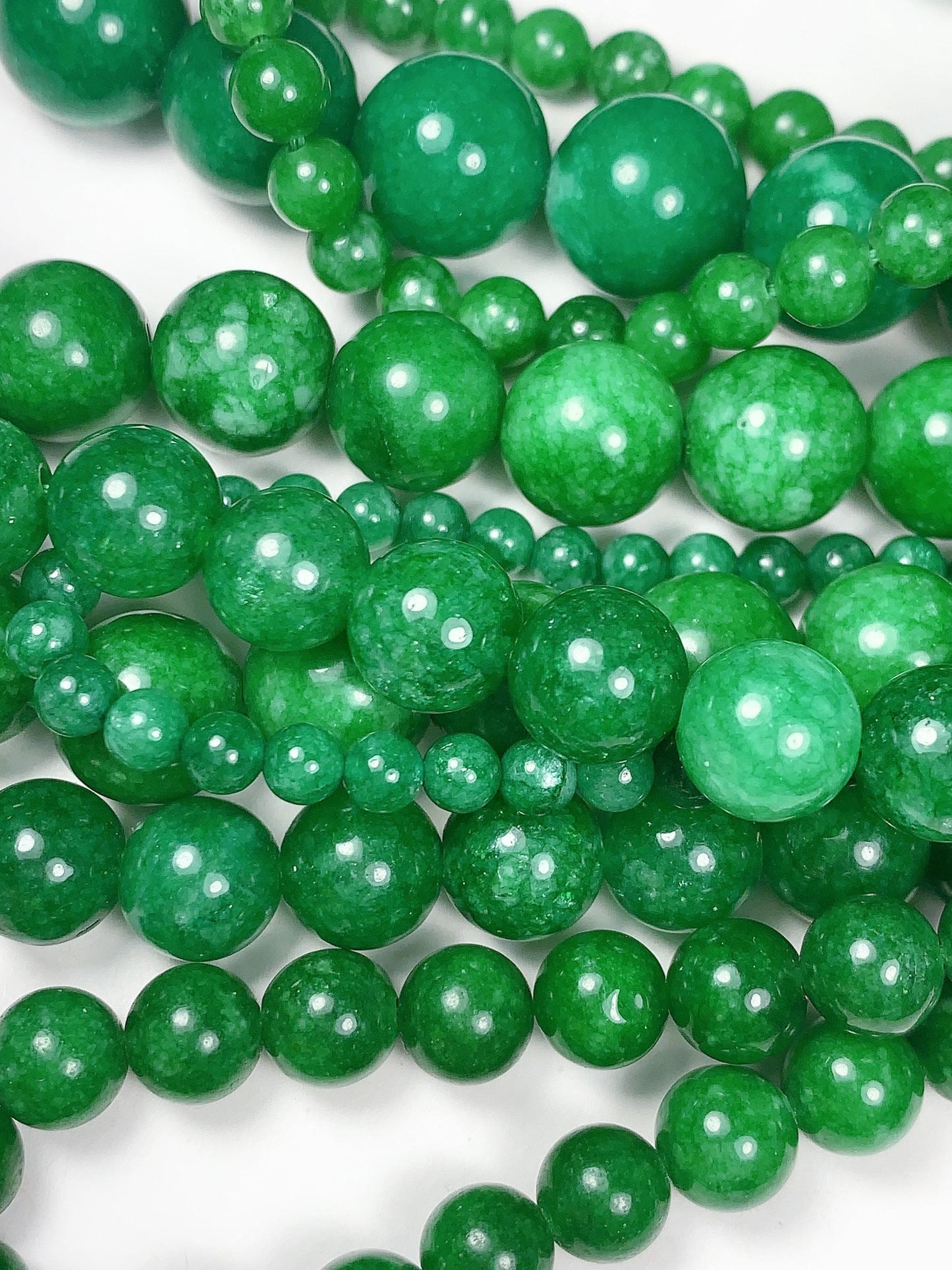 Deep Green Jade  Smooth Round Beads 15.5" Strand 4mm 6mm 8mm 10mm 12mm
