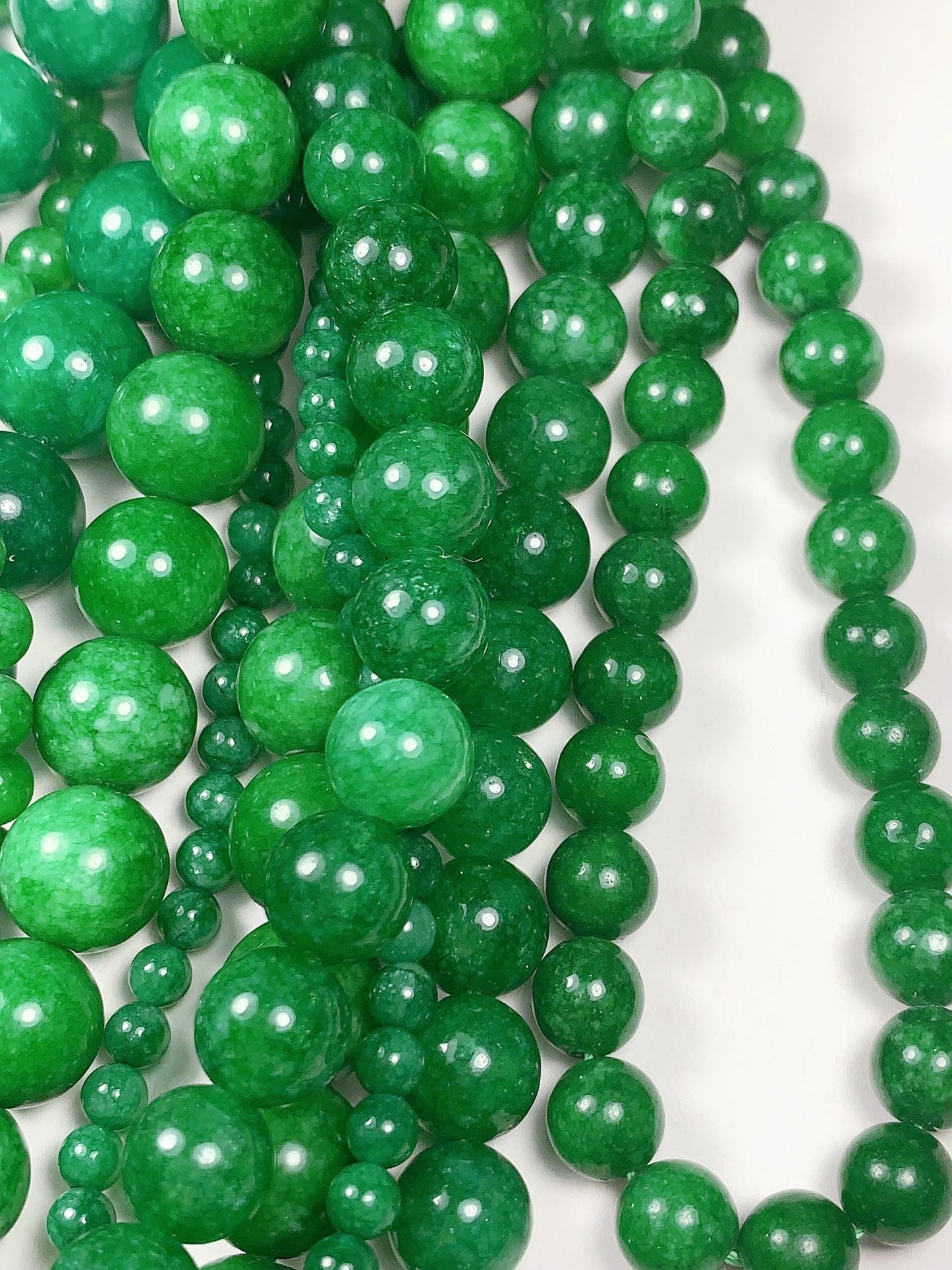Deep Green Jade  Smooth Round Beads 15.5" Strand 4mm 6mm 8mm 10mm 12mm