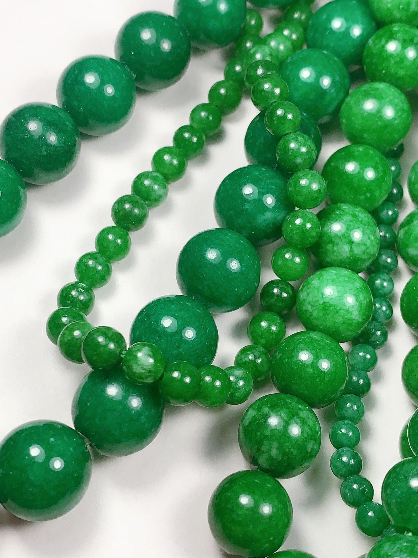 Deep Green Jade  Smooth Round Beads 15.5" Strand 4mm 6mm 8mm 10mm 12mm