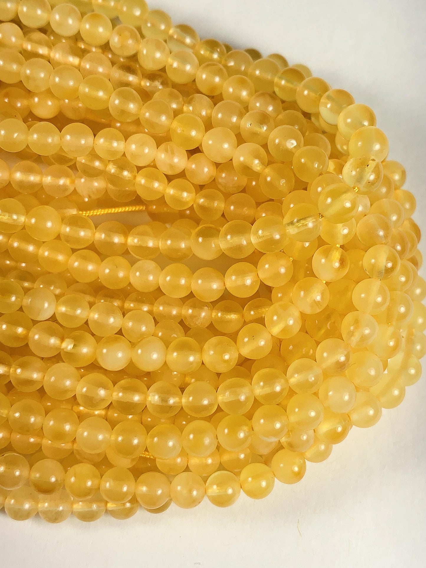Natural translucent Yellow Gold Beeswax Amber Smooth Round Beads 15.5 strand Gemstone 8mm